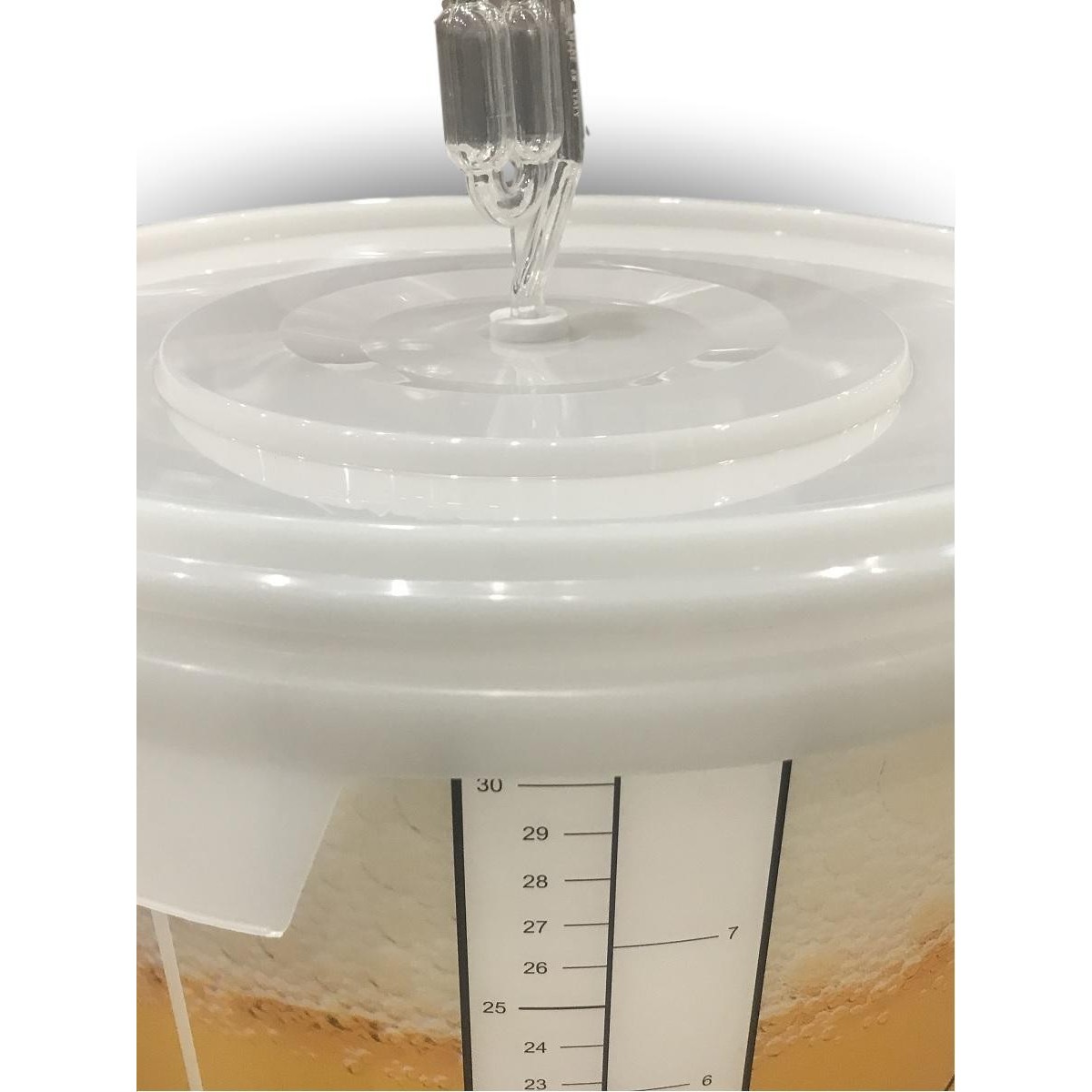 Plastikinis fermentacijos kibiras su kraneliu ir oro vožtuvu