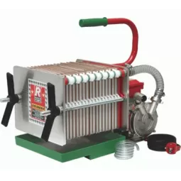 Siurblys filtras aliejui iš 18 plokštelių